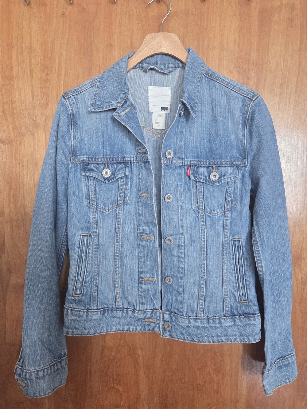 Levi's Light Blue Denim Jacket - Women's Jean Trucker